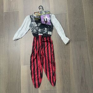 Totally Ghoul Lil Pirate child costume. NWT small 4-6